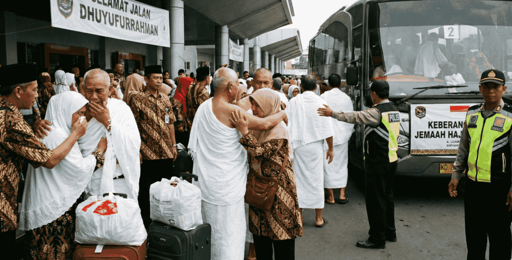 Persiapan Umrah Awal 2026 : Daftar Perlengkapan Wajib & Dokumen Penting